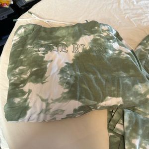 True Religion men’s green tye dye sweatsuit.